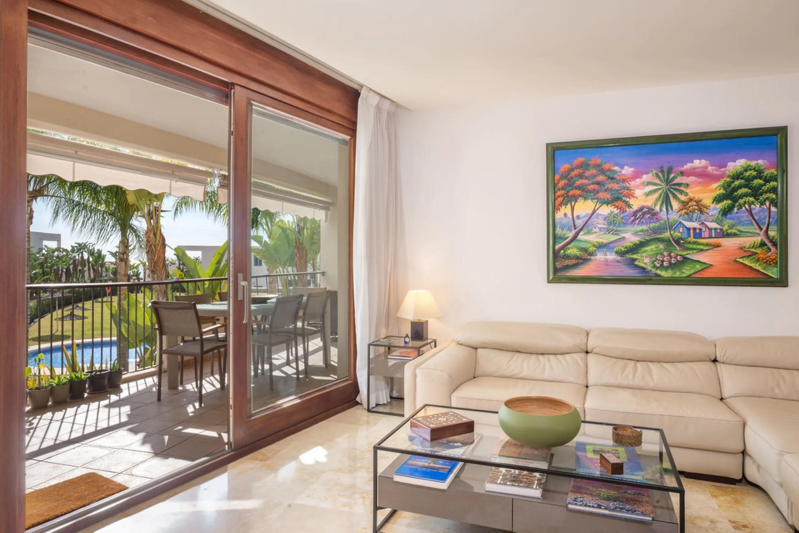 Apartment - Ground Floor Apartment в продаже в Marbella, Málaga. В доме 3 спален и 3 ванных комнат. Площадь дома 157 м²