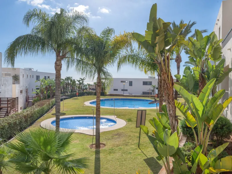 Apartment - Ground Floor Apartment в продаже в Marbella, Málaga. В доме 3 спален и 3 ванных комнат. Площадь дома 157 м²