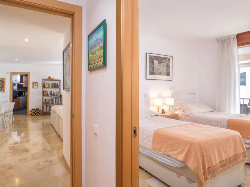 Apartment - Ground Floor Apartment в продаже в Marbella, Málaga. В доме 3 спален и 3 ванных комнат. Площадь дома 157 м²