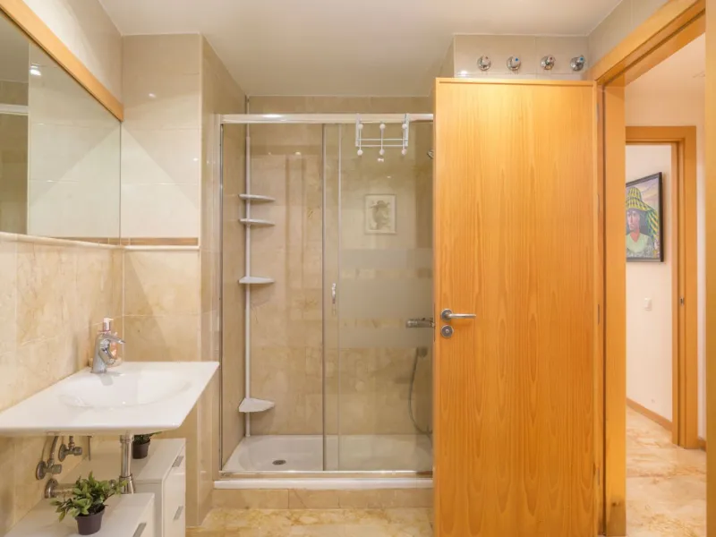 Apartment - Ground Floor Apartment в продаже в Marbella, Málaga. В доме 3 спален и 3 ванных комнат. Площадь дома 157 м²