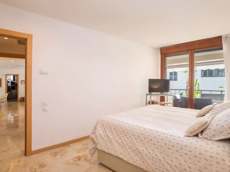 Apartment - Ground Floor Apartment в продаже в Marbella, Málaga. В доме 3 спален и 3 ванных комнат. Площадь дома 157 м²