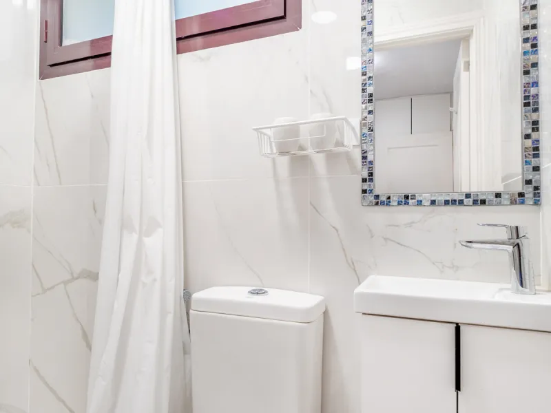 Just a short walk from Puente Romano and the beach, this fully renovated corner-unit villa is located in the exclusive gated community of Monte Marbella Club, with only 17 homes.