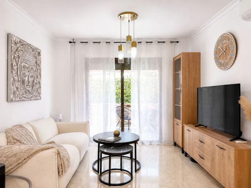 Fully renovated Golden Mile apartment with sea views.