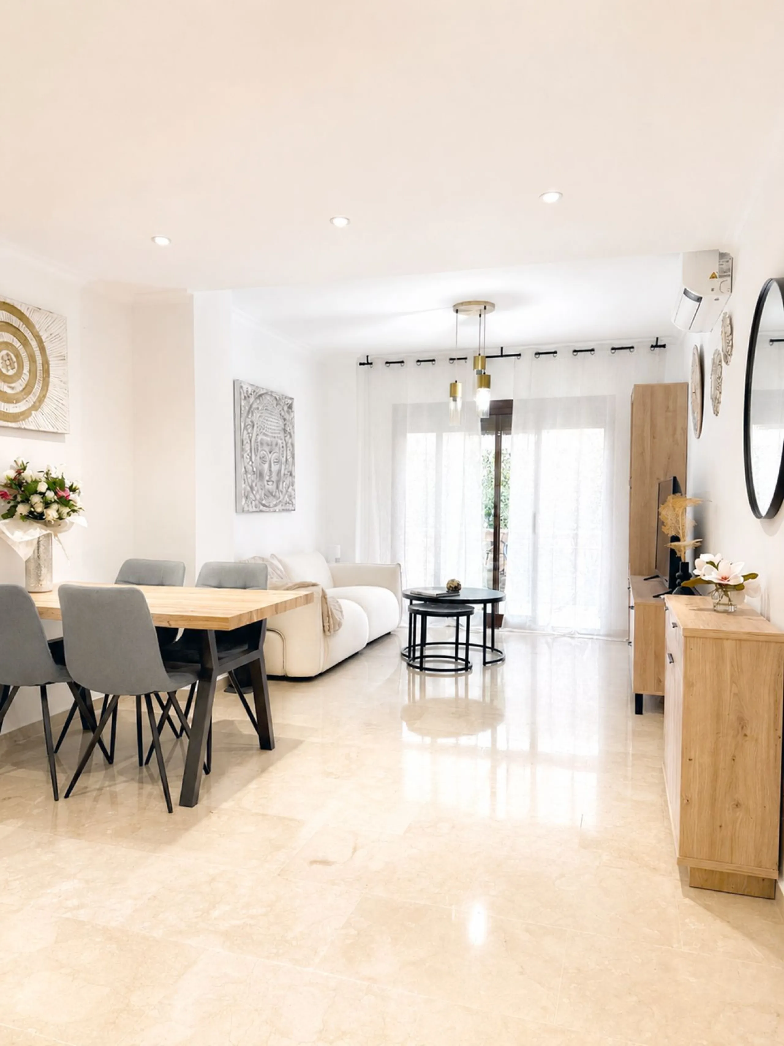 Fully renovated Golden Mile apartment with sea views.