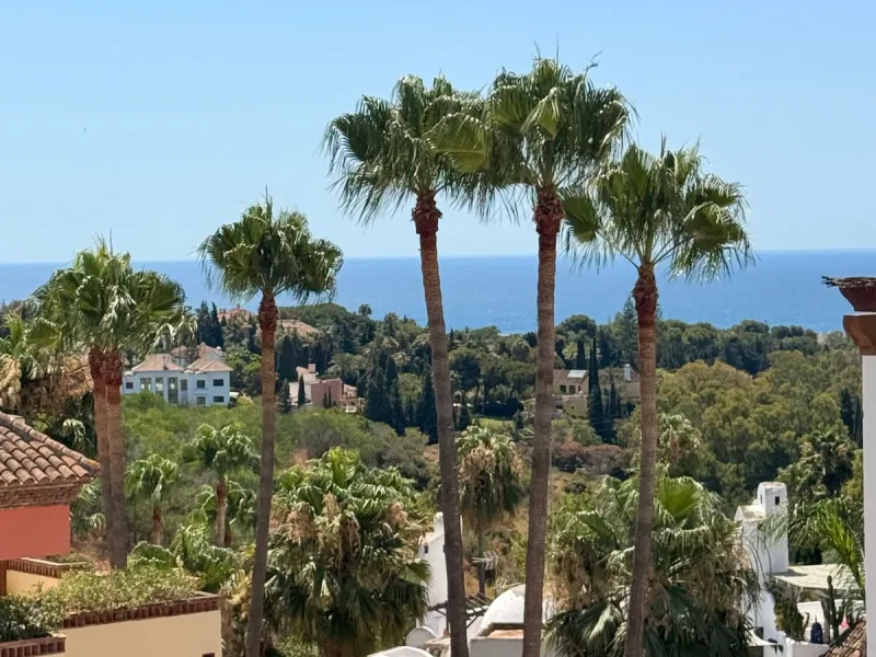 Fully renovated Golden Mile apartment with sea views.