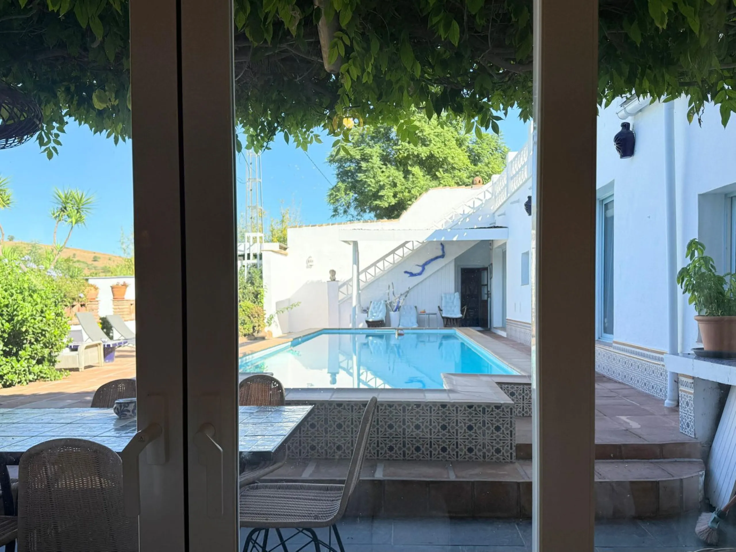 House - Finca - Cortijo в продаже в Coín, Málaga. В доме 5 спален и 4 ванных комнат. Площадь дома 280 м². Площадь участка 8100 м²