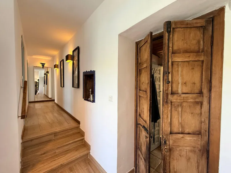 House - Finca - Cortijo в продаже в Coín, Málaga. В доме 5 спален и 4 ванных комнат. Площадь дома 280 м². Площадь участка 8100 м²