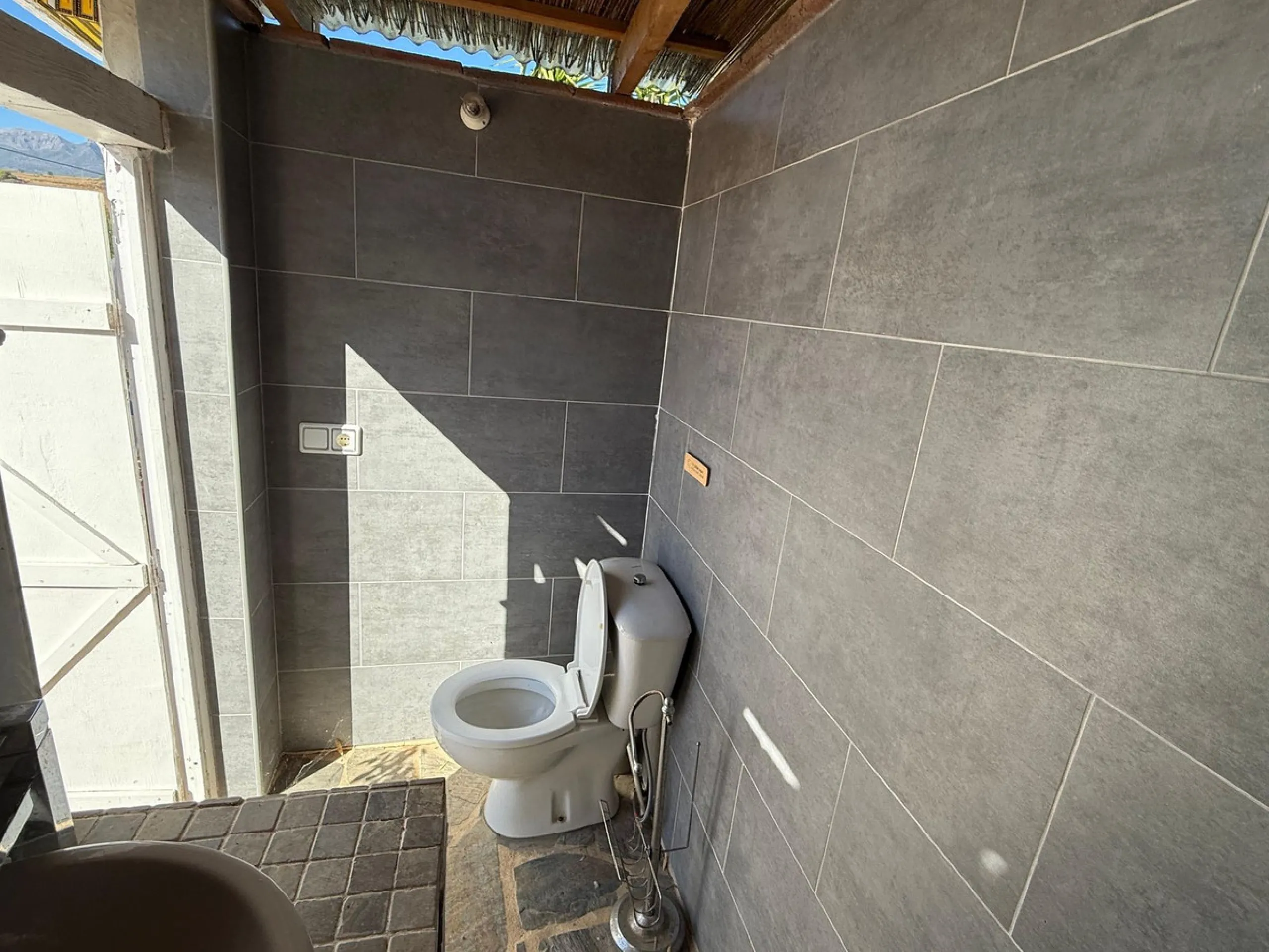 House - Finca - Cortijo в продаже в Coín, Málaga. В доме 5 спален и 4 ванных комнат. Площадь дома 280 м². Площадь участка 8100 м²