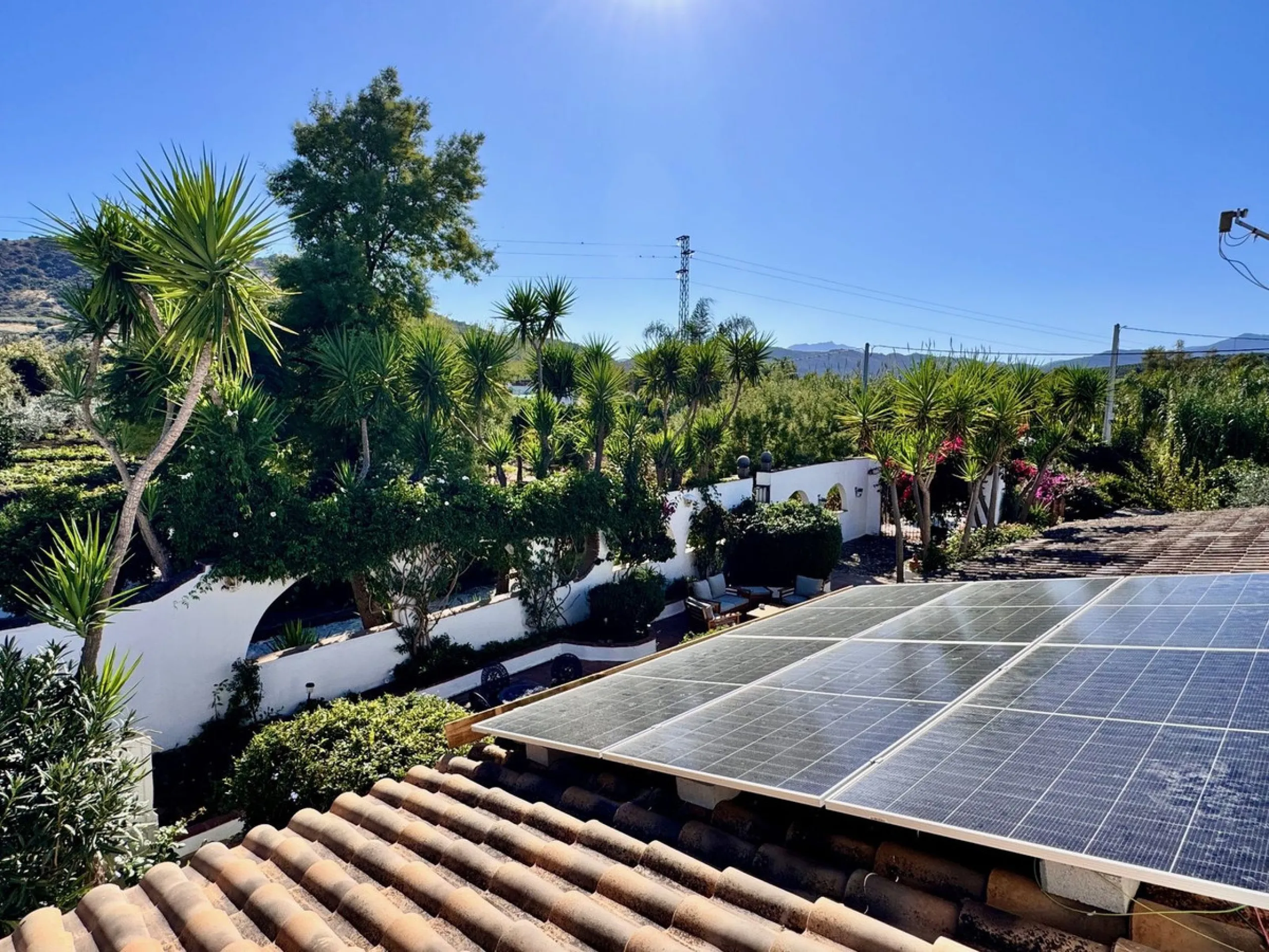 House - Finca - Cortijo в продаже в Coín, Málaga. В доме 5 спален и 4 ванных комнат. Площадь дома 280 м². Площадь участка 8100 м²