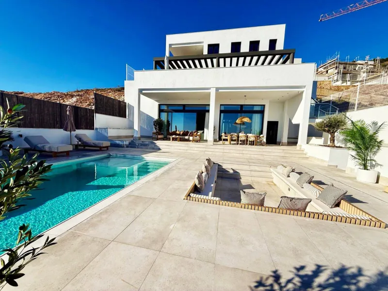 Some homes are beautiful… others make you fall in love the moment you see the view.