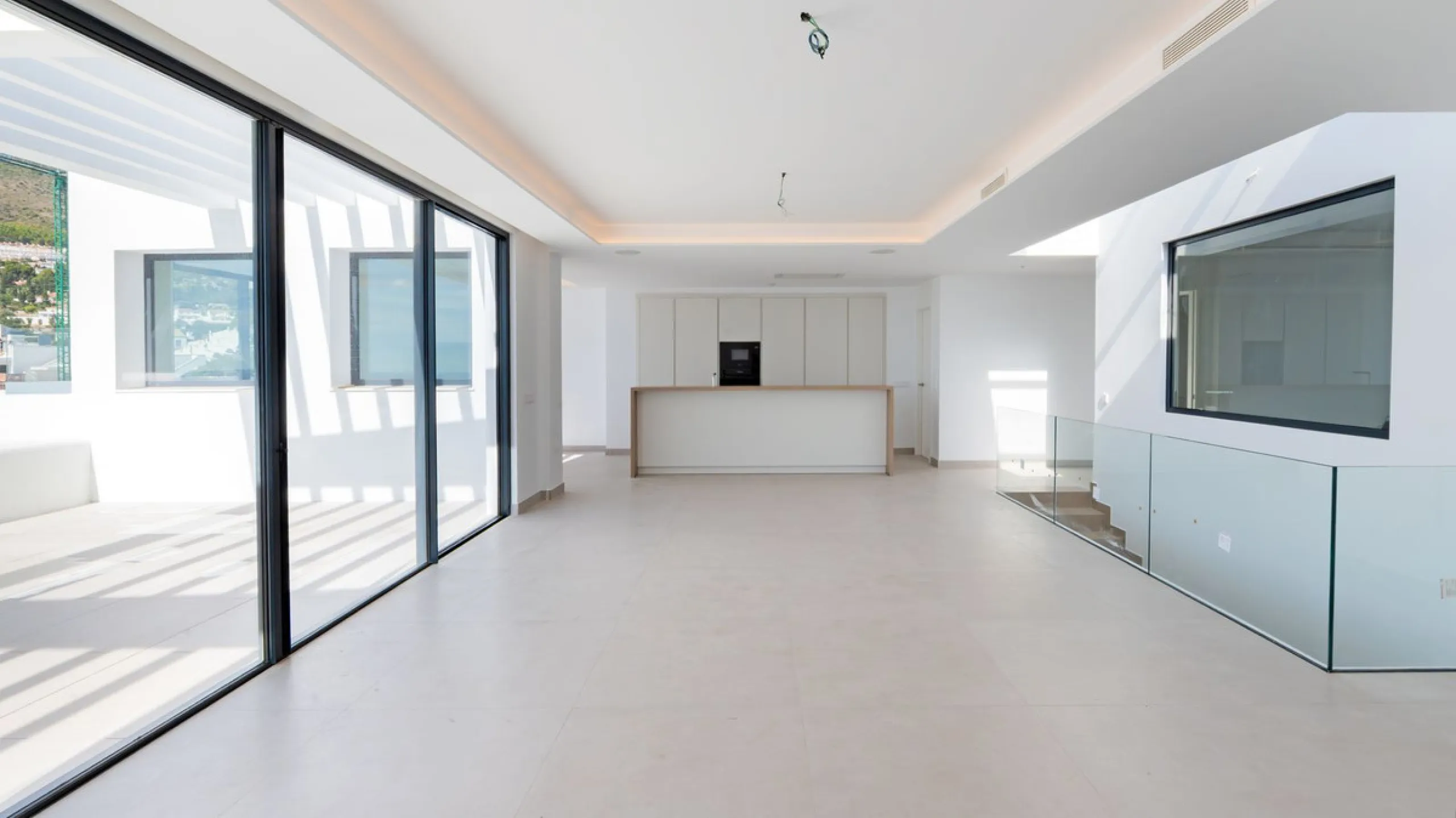 House - Detached Villa в продаже в Benalmadena, Málaga. В доме 4 спален и 5 ванных комнат. Площадь дома 210 м²