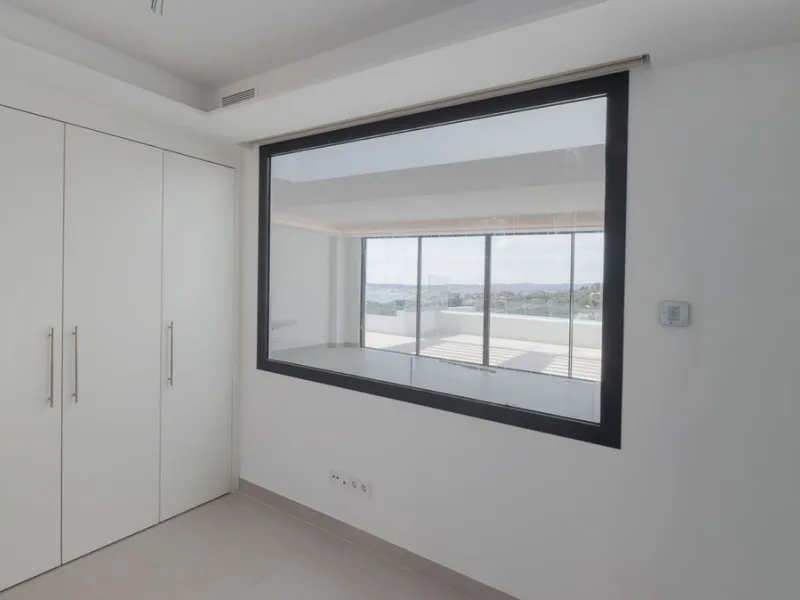House - Detached Villa в продаже в Benalmadena, Málaga. В доме 4 спален и 5 ванных комнат. Площадь дома 210 м²