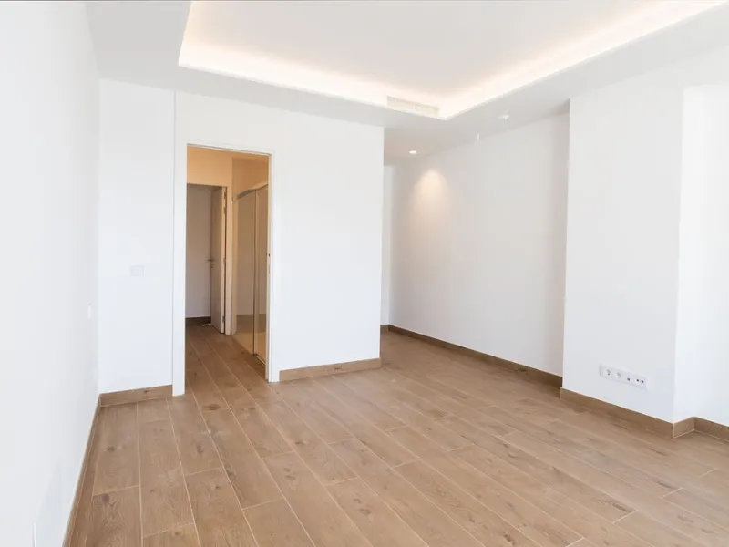 House - Detached Villa в продаже в Benalmadena, Málaga. В доме 4 спален и 5 ванных комнат. Площадь дома 210 м²