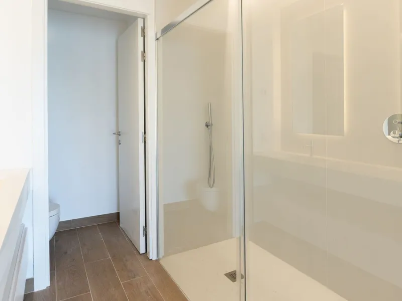 House - Detached Villa в продаже в Benalmadena, Málaga. В доме 4 спален и 5 ванных комнат. Площадь дома 210 м²
