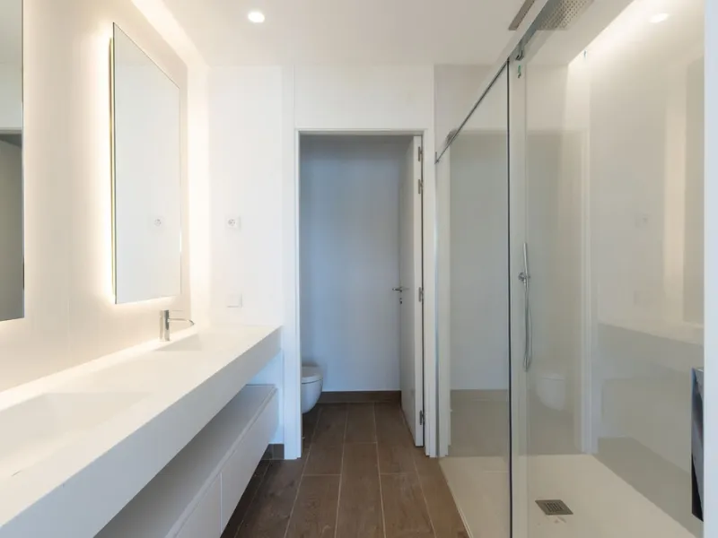 House - Detached Villa в продаже в Benalmadena, Málaga. В доме 4 спален и 5 ванных комнат. Площадь дома 210 м²