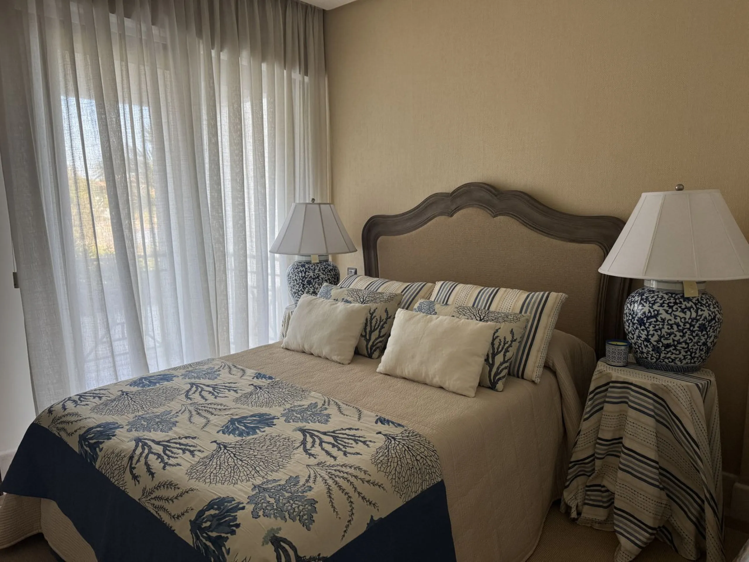 Elegant Ground-Floor Apartment in Doncella Beach, Estepona
