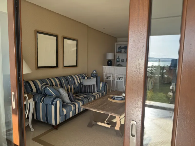 Elegant Ground-Floor Apartment in Doncella Beach, Estepona