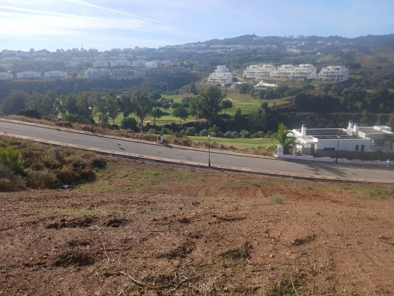 Stunning 1,405 m² Plot in Prestigious La Cala Golf – South-Facing with Panoramic Views.