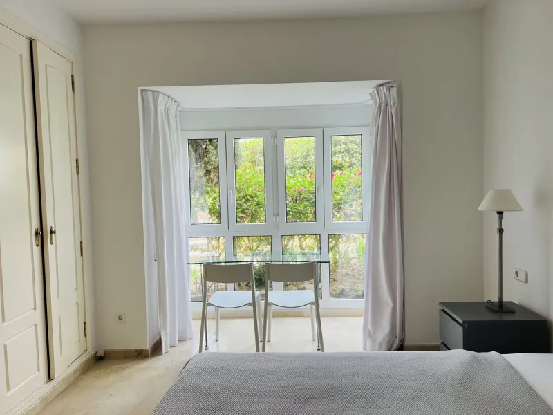 3-bedroom beachfront apartment – Palm Beach, Marbella