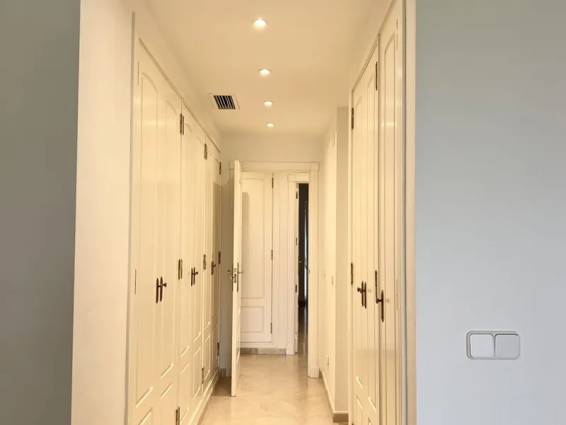 3-bedroom beachfront apartment – Palm Beach, Marbella