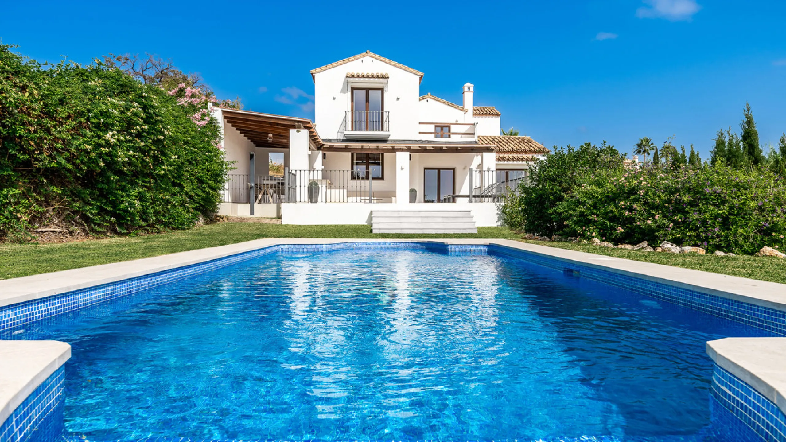 Modern Andalusian Treasure with Breathtaking Sea and Mountain Views