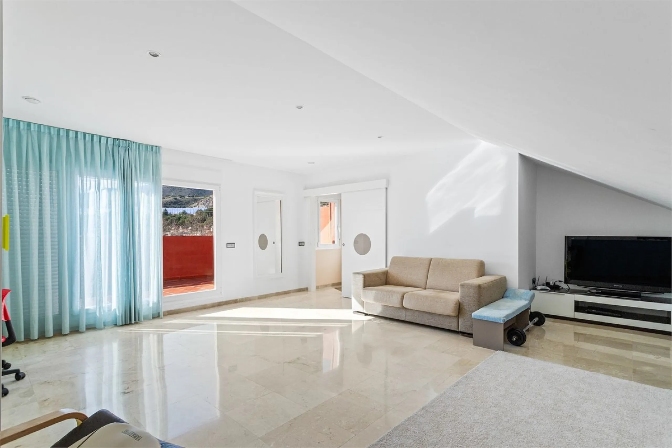 Magnificent renovated townhouse in Arroyo de la Miel, Benalmádena.