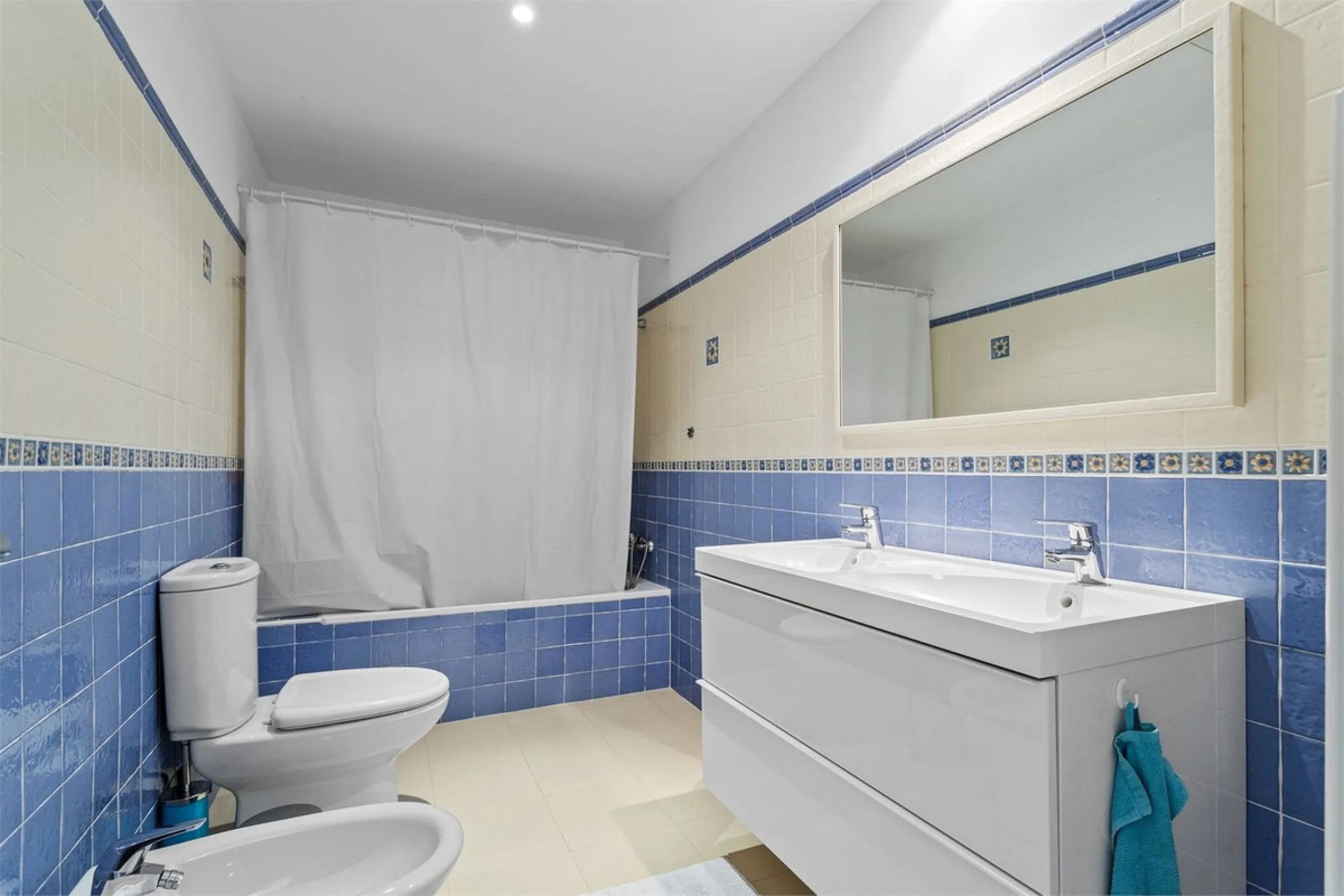 Magnificent renovated townhouse in Arroyo de la Miel, Benalmádena.