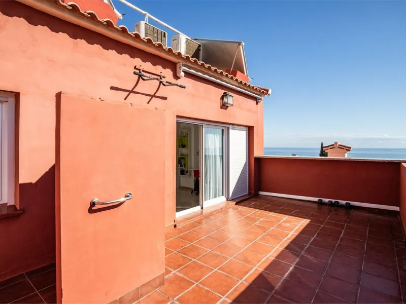 Magnificent renovated townhouse in Arroyo de la Miel, Benalmádena.