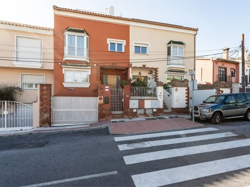 Magnificent renovated townhouse in Arroyo de la Miel, Benalmádena.
