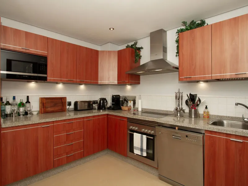 Immaculate three bedroom duplex penthouse with the most outstanding panoramic views to sea and mountains..