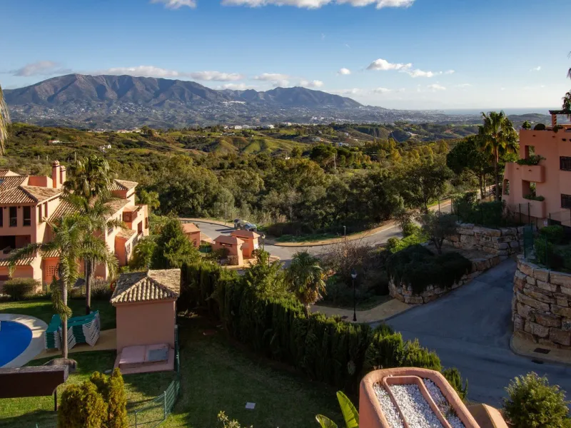 Immaculate three bedroom duplex penthouse with the most outstanding panoramic views to sea and mountains..