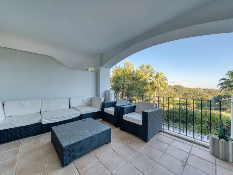 Expansive Mountain and Sea View Apartment Near Golf Valley | Marbella