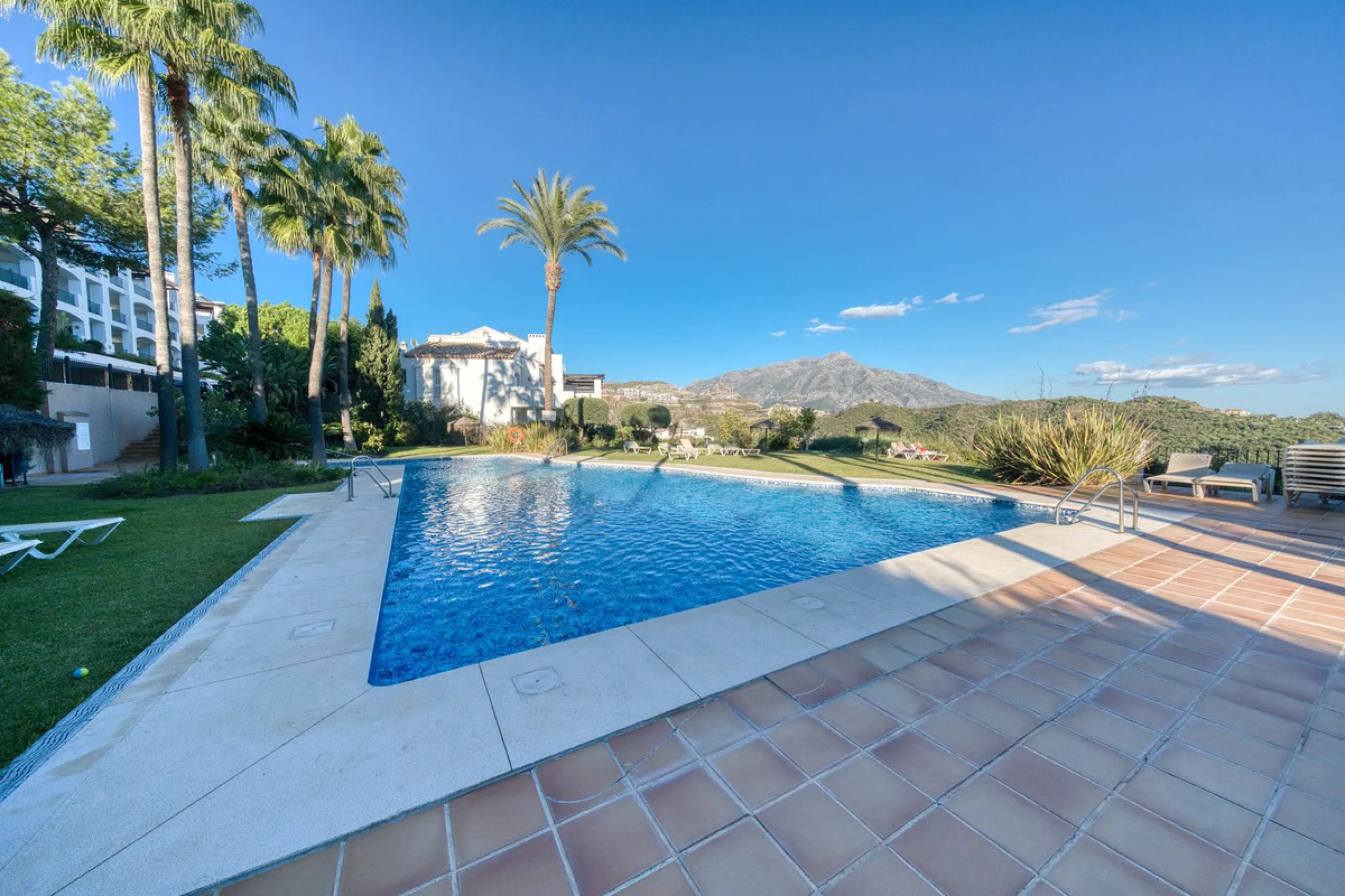 Expansive Mountain and Sea View Apartment Near Golf Valley | Marbella
