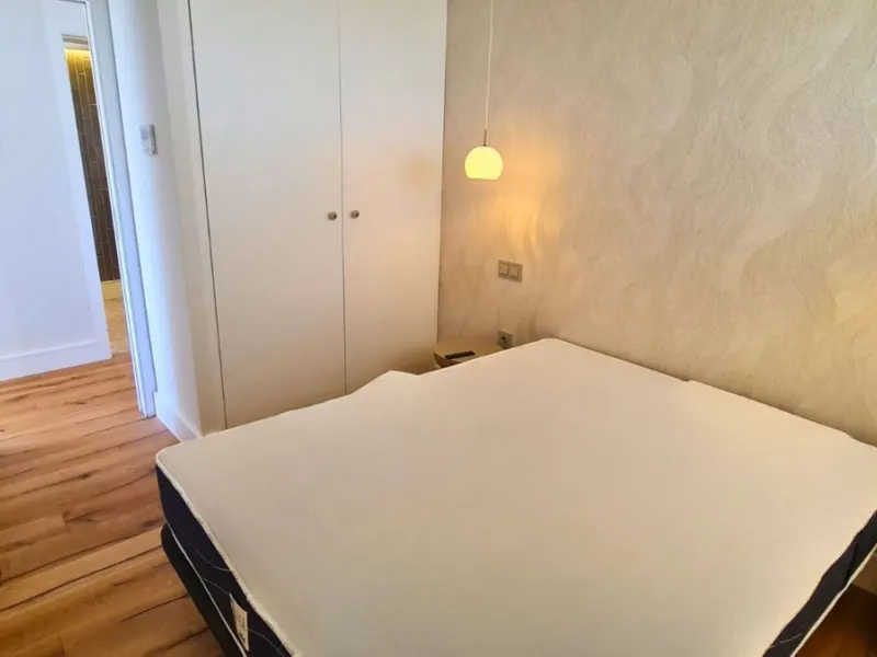 For sale is a charming, fully renovated townhouse in 2024, located in a quiet Andalusian-style village development in Marbella. This property, perfect for a small family, vacation rental, or long-term lease, features a living room with sea and garden view