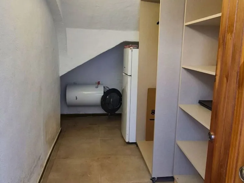 For sale is a charming, fully renovated townhouse in 2024, located in a quiet Andalusian-style village development in Marbella. This property, perfect for a small family, vacation rental, or long-term lease, features a living room with sea and garden view