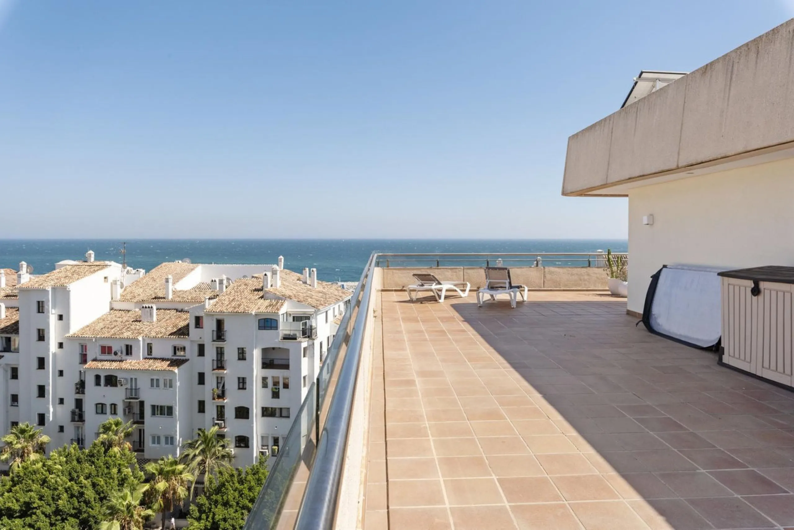 !Discover one of a kind exquisite Penthouse!,