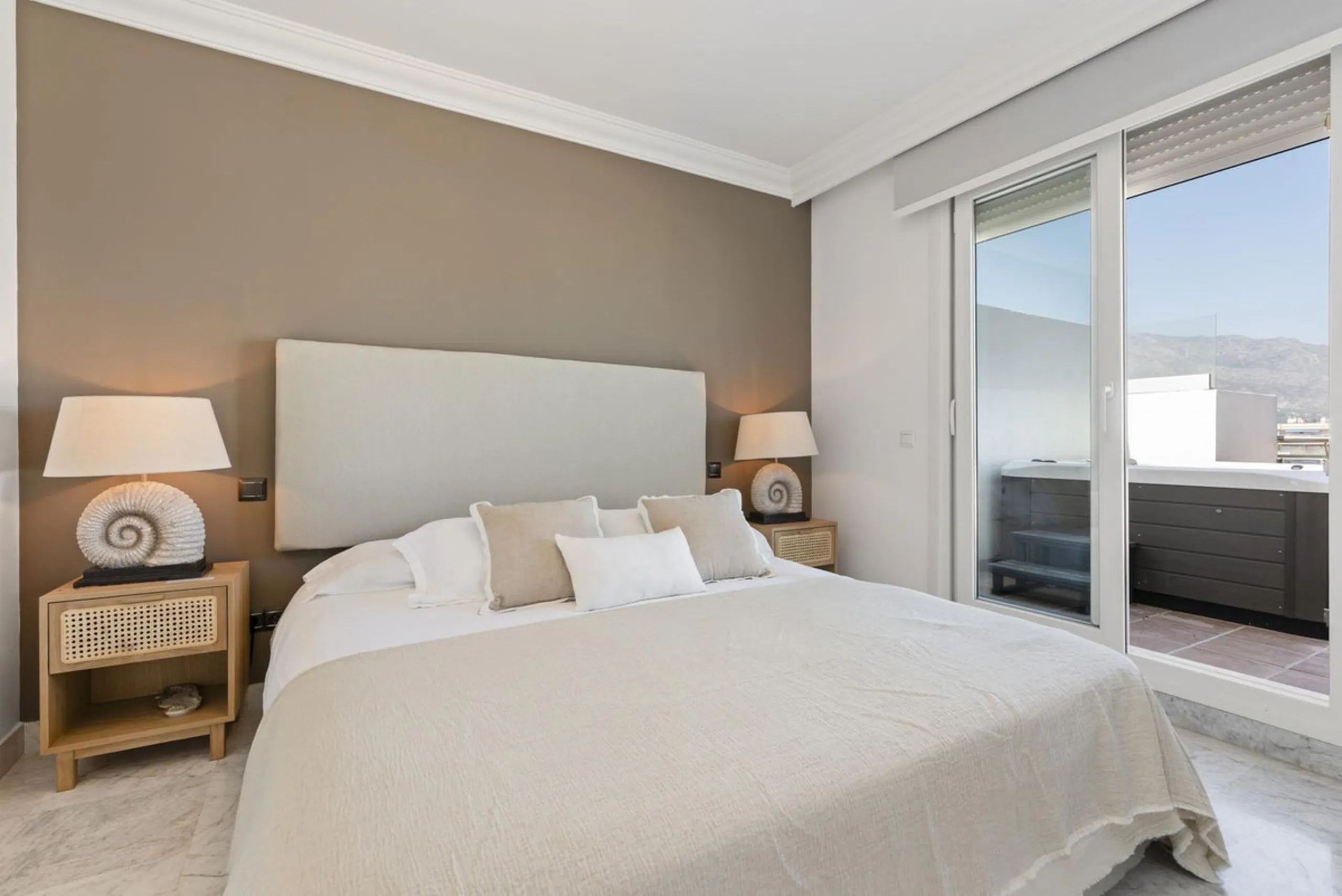 !Discover one of a kind exquisite Penthouse!,