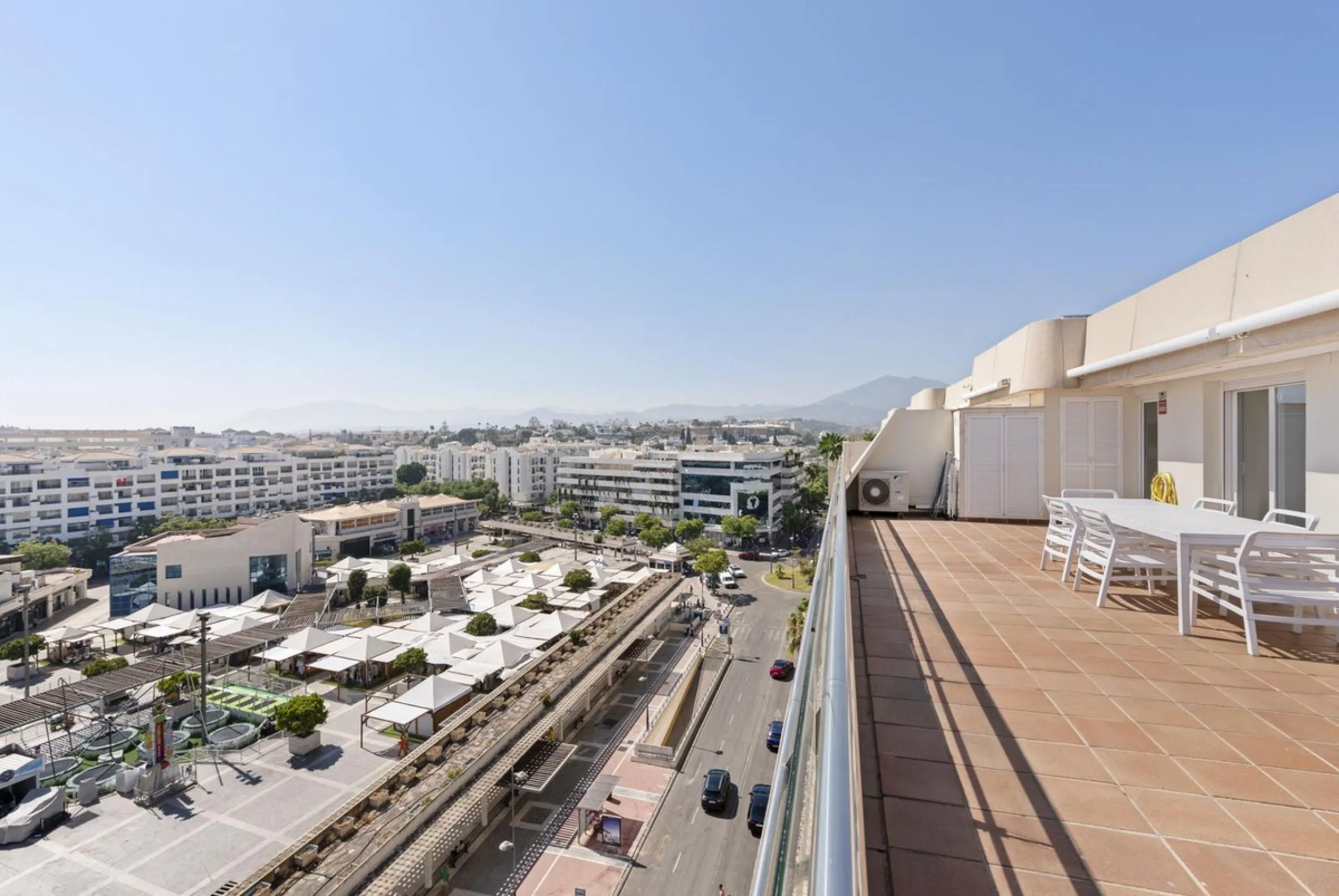 !Discover one of a kind exquisite Penthouse!,