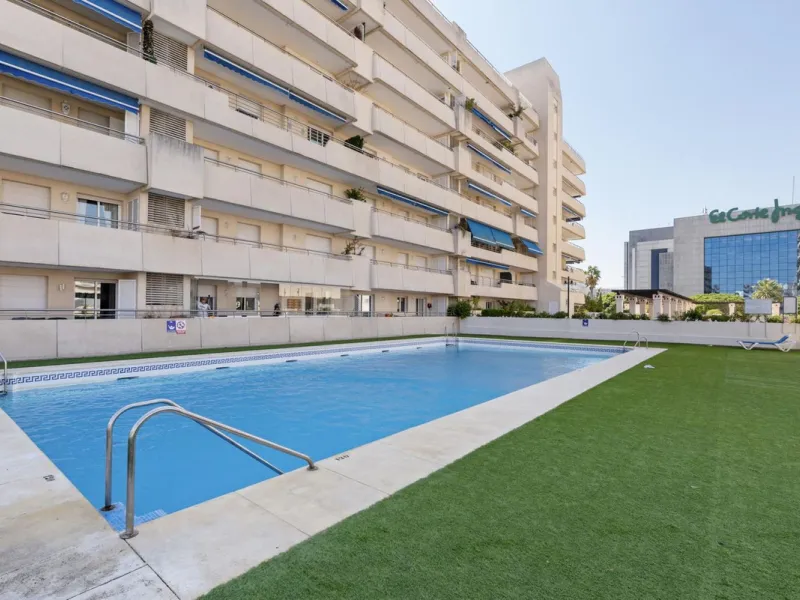 !Discover one of a kind exquisite Penthouse!,