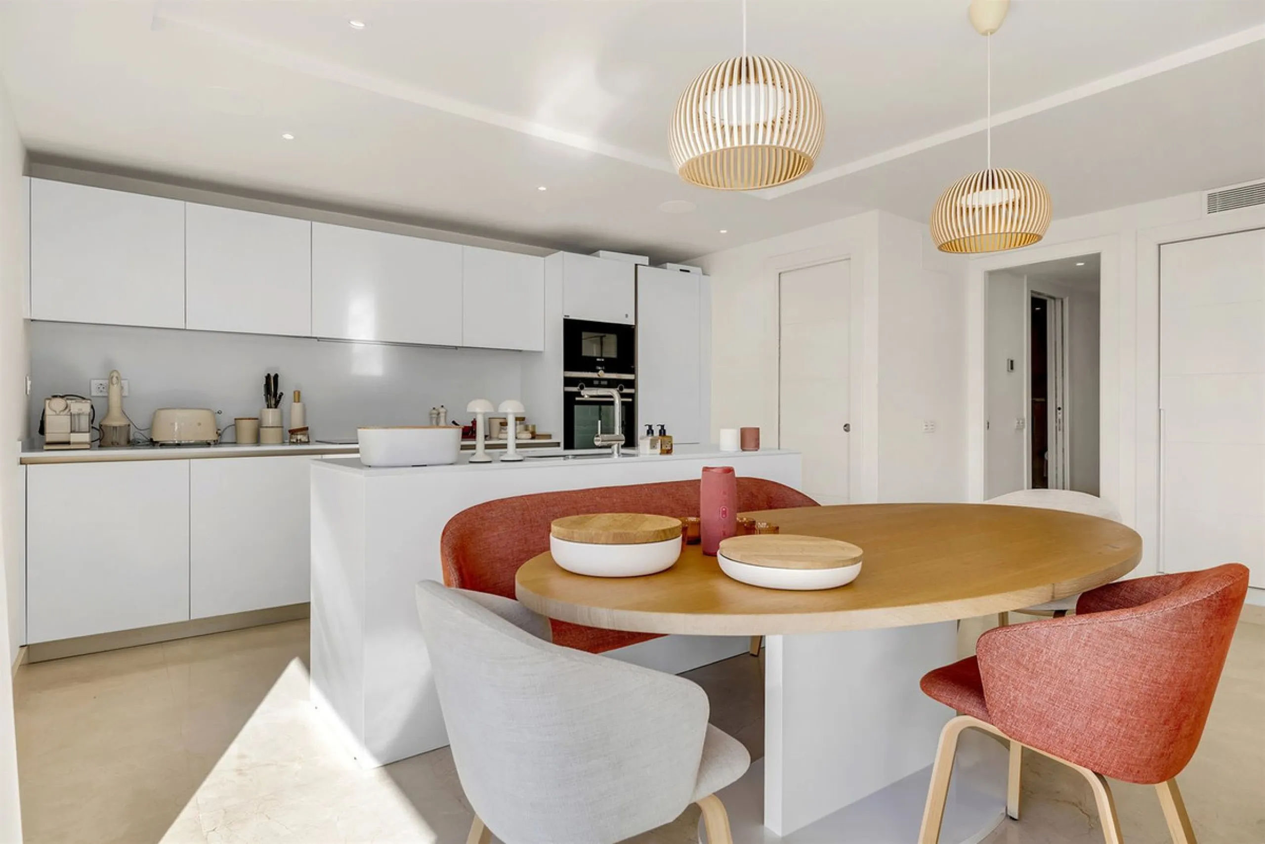 ICONIC SOUTH-FACING DUPLEX PENTHOUSE WITH PRIVATE SOLARIUM & POOL FOR SALE