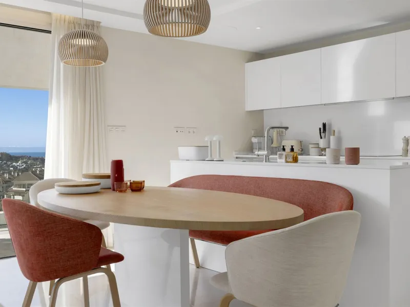 ICONIC SOUTH-FACING DUPLEX PENTHOUSE WITH PRIVATE SOLARIUM & POOL FOR SALE