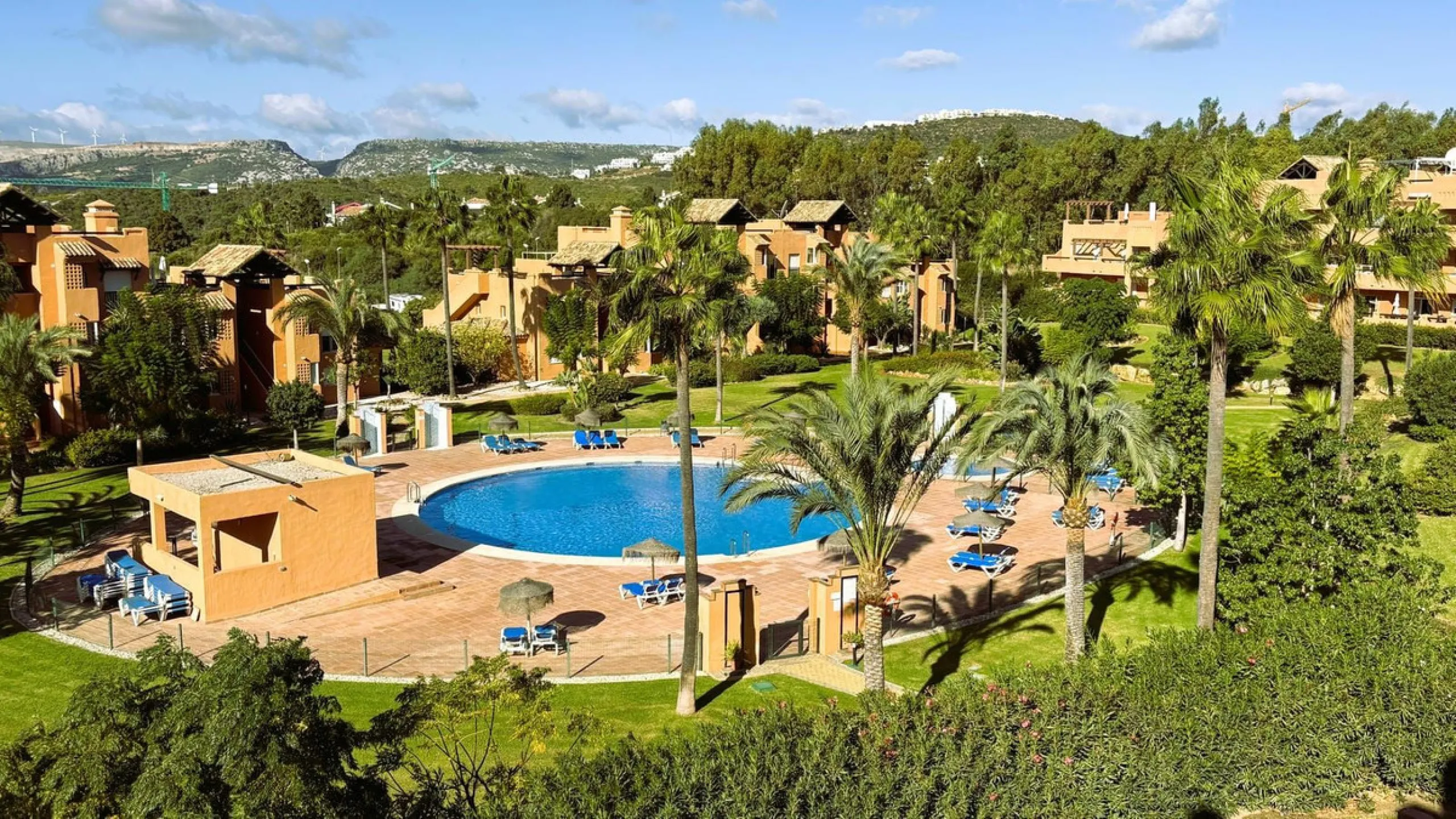 Apartment - Penthouse в продаже в Casares, Málaga. В доме 3 спален и 2 ванных комнат. Площадь дома 107 м²