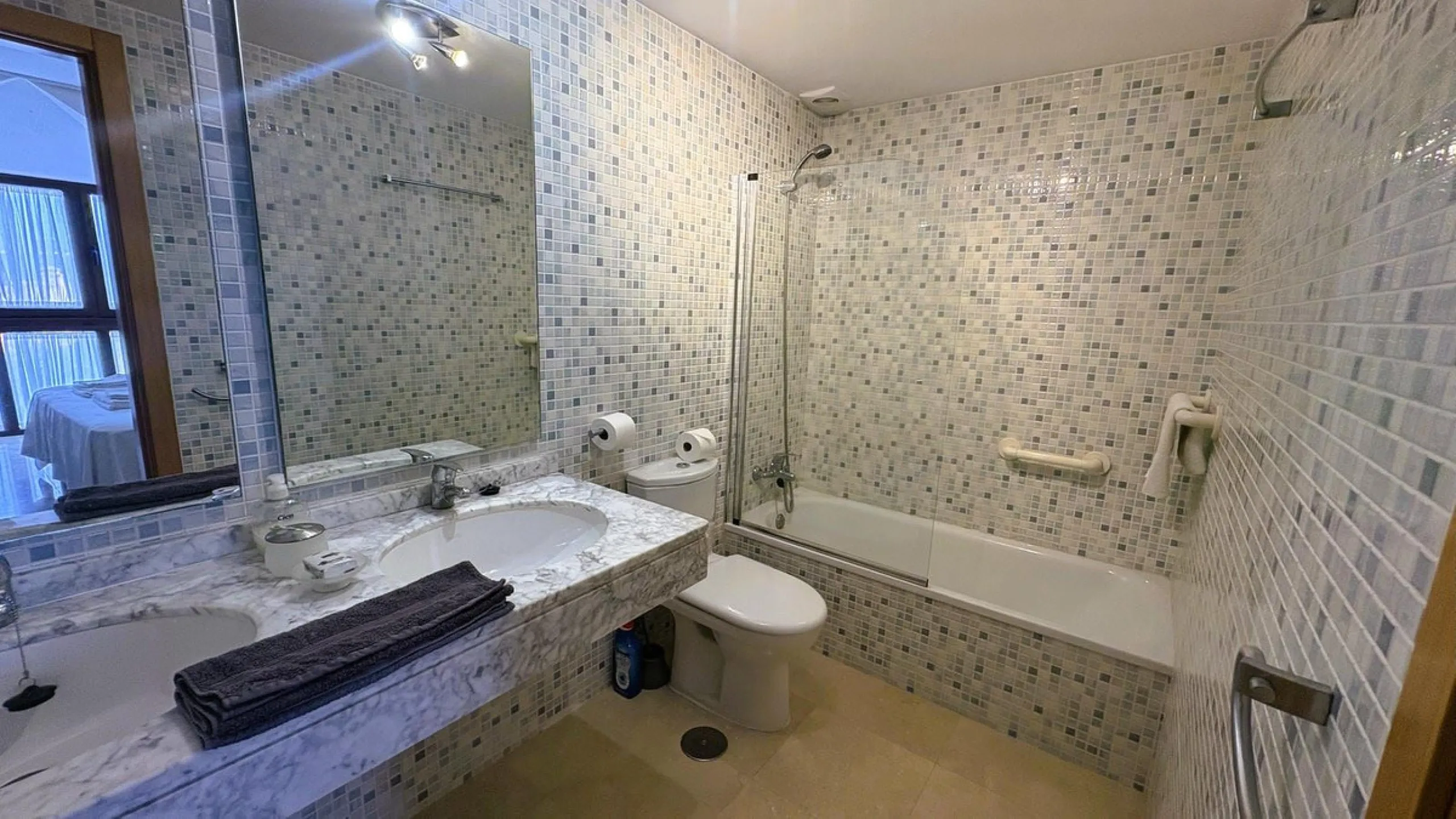 Apartment - Penthouse в продаже в Casares, Málaga. В доме 3 спален и 2 ванных комнат. Площадь дома 107 м²