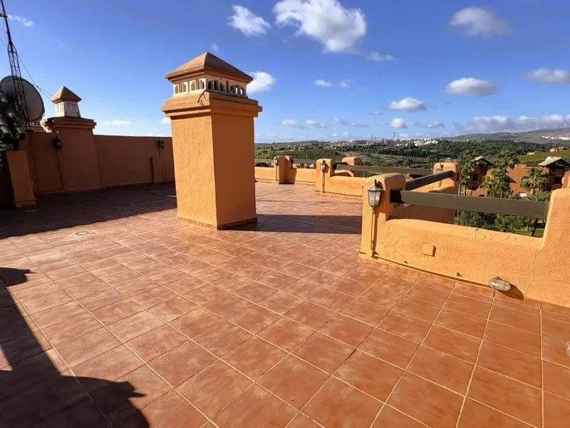 Apartment - Penthouse в продаже в Casares, Málaga. В доме 3 спален и 2 ванных комнат. Площадь дома 107 м²