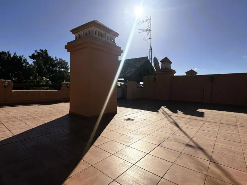 Apartment - Penthouse в продаже в Casares, Málaga. В доме 3 спален и 2 ванных комнат. Площадь дома 107 м²