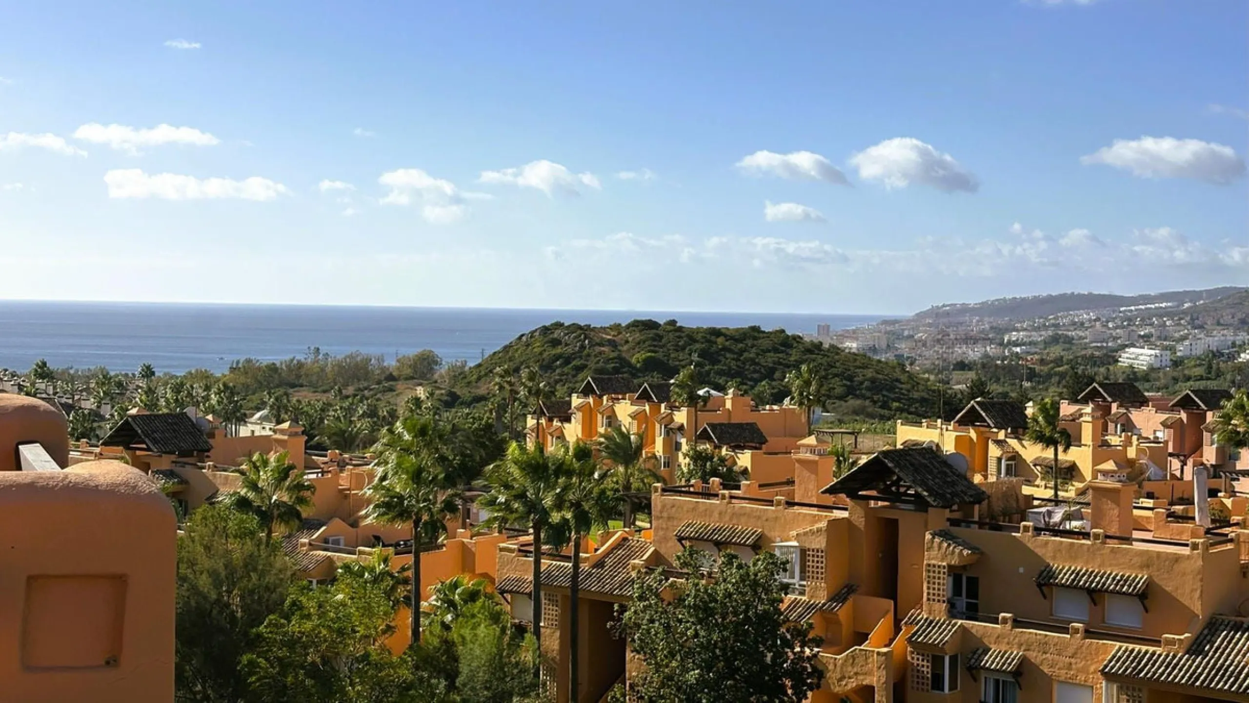 Apartment - Penthouse в продаже в Casares, Málaga. В доме 3 спален и 2 ванных комнат. Площадь дома 107 м²