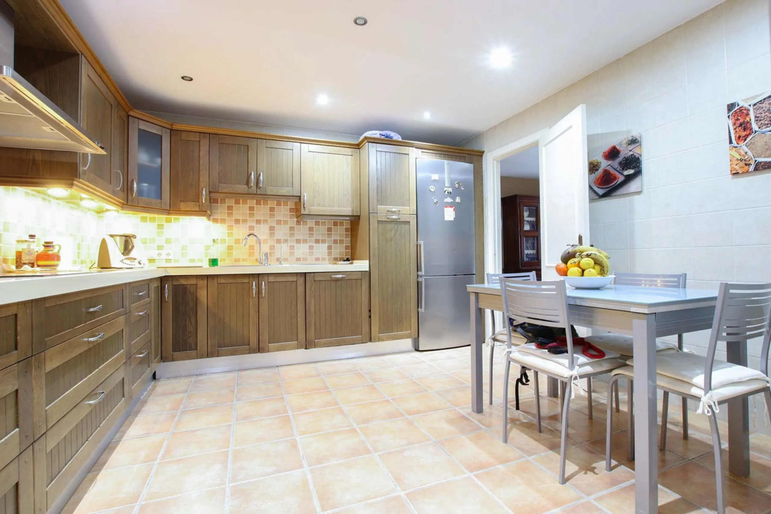LUXURIOUS GROUND FLOOR APARTMENT FOR SALE IN PUERTO BANÚS, MARBELLA