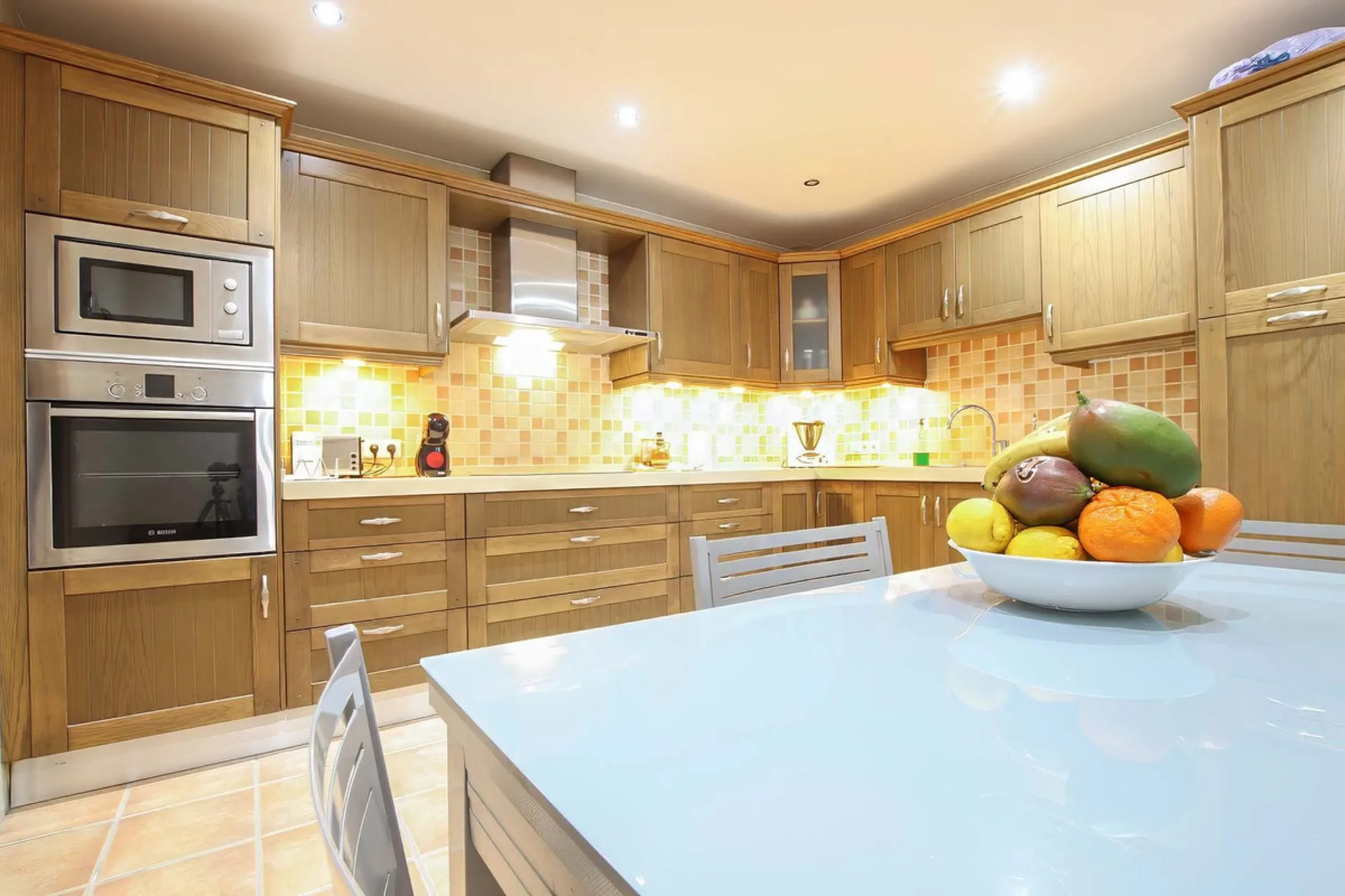 LUXURIOUS GROUND FLOOR APARTMENT FOR SALE IN PUERTO BANÚS, MARBELLA