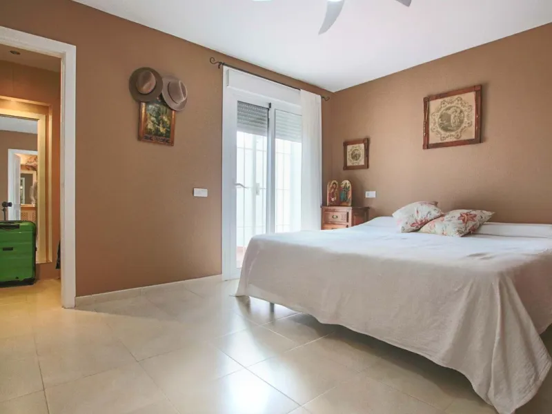 LUXURIOUS GROUND FLOOR APARTMENT FOR SALE IN PUERTO BANÚS, MARBELLA