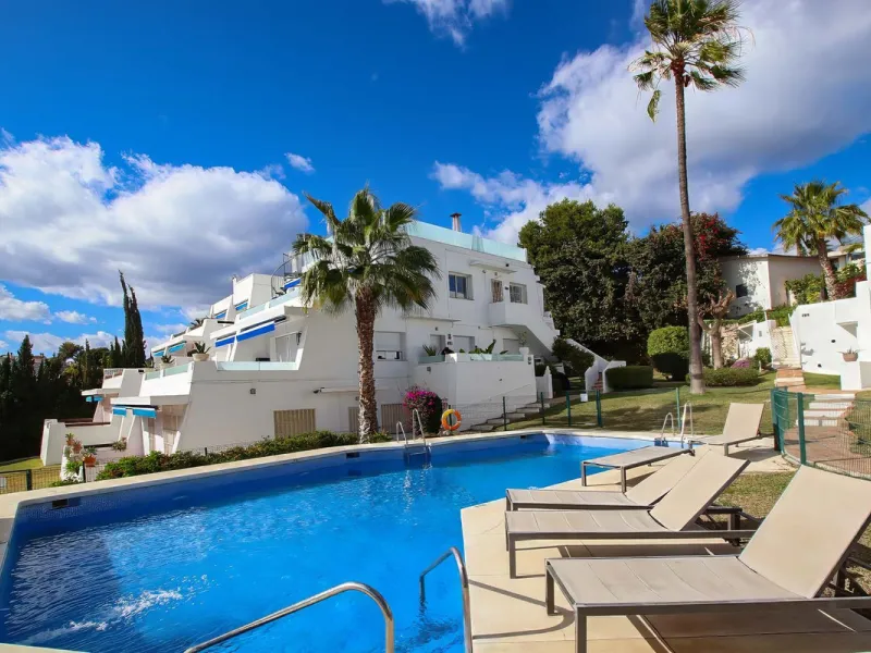LUXURIOUS GROUND FLOOR APARTMENT FOR SALE IN PUERTO BANÚS, MARBELLA